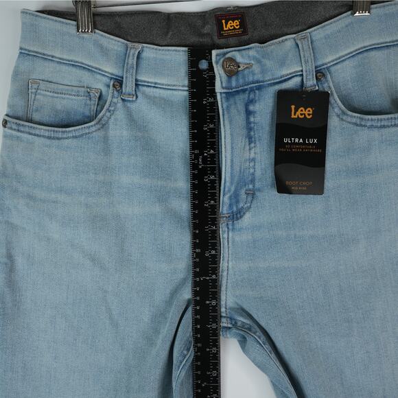 Lee Jeans Womens 14 Medium Ultra Lux Boot Crop Mid Rise Light Wash Stretch Denim - Picture 6 of 8